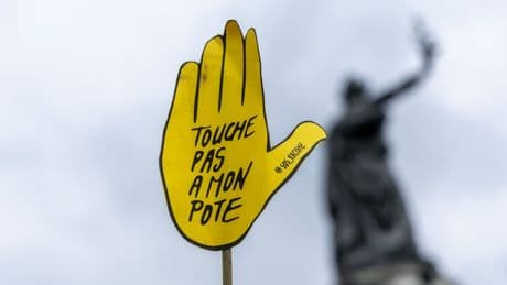 SOS Racisme porte plainte contre l’ex-ministre Noëlle Lenoir pour ses propos sur les Algériens