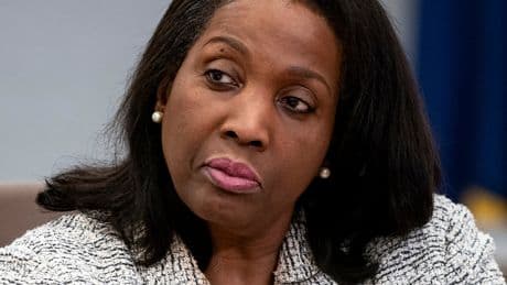 Justice Dept. Opens Criminal Inquiry Into Lisa Cook, Elevating Trump’s Claims