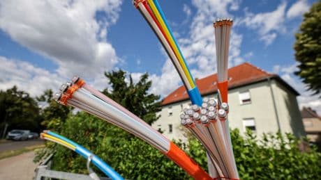 Digitalisierung: Regierung bringt Pläne für schnellen Netzausbau auf den Weg