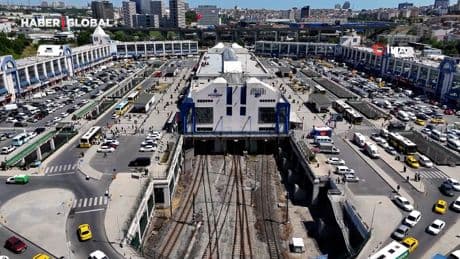 Büyük İstanbul Otogarı'ndaki bayram yoğunluğu havadan görüntülendi