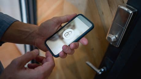 Smartes Türschloss gesucht? So schneiden Testsieger und Preistipp ab