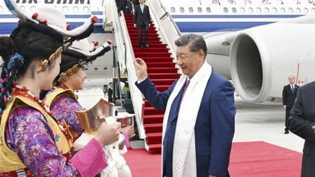 China impulsa la "unidad étnica" en una visita excepcional de Xi Jimping al Tíbet