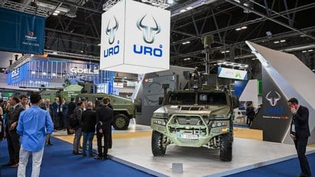 Blindados, piezas impresas con láser y nuevos sistemas de armas: la industria de defensa española saca músculo de cara al rearme europeo