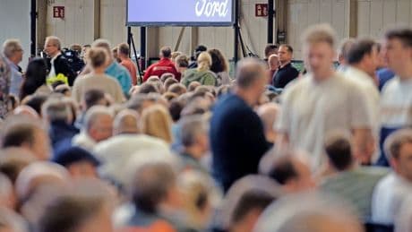 Angeschlagener Autokonzern: Ford einigt sich mit der Gewerkschaft