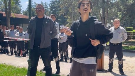 Anadolu Üniversitesi Hukuk Fakültesi Öğrencileri: "Bizimle birlikte yönetilen bir üniversite mümkün"