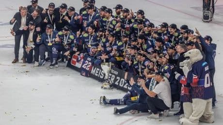 Eisbären Berlin: Wie der Meister die Zukunft plant