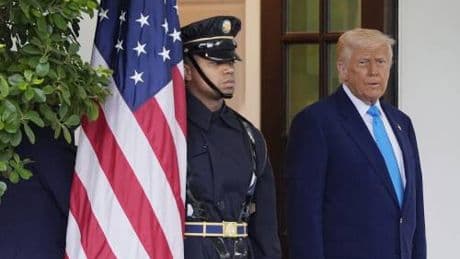 "Le trattative non portano a nulla". E Trump minaccia l'Europa: "Dazi al 50% da giugno"