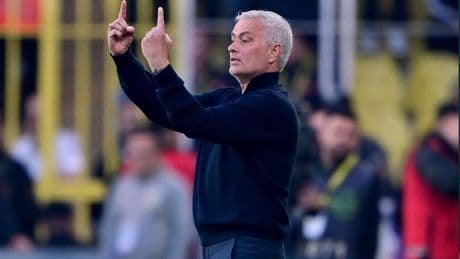 Fenerbahçe'nin efsane isminden Jose Mourinho'ya sert açıklama! "'Beni gönderin' diyor"