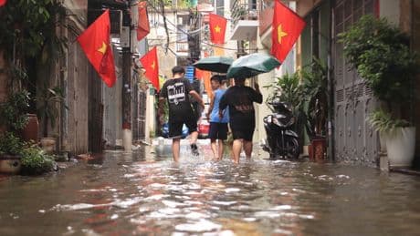 Heavy rain causes flooding, landslides and 8 deaths in Vietnam and Thailand
