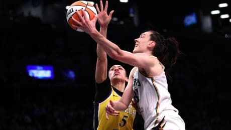Breanna Stewart exits with lower leg injury in latest Liberty worry