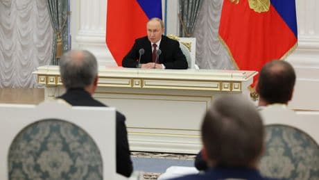 Putin plantea quedarse el Donbás y Zelenski advierte que la paz es imposible bajo las bombas
