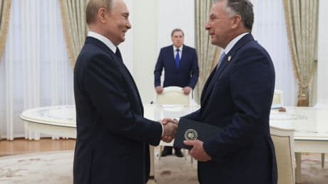 White House envoy Witkoff meets with Putin as deadline looms for Russia to end war