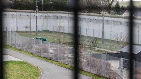 Allemagne : un néonazi aux portes de la prison pour femmes