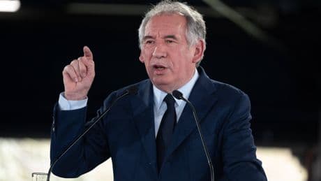 Cotisations sociales : in extremis, François Bayrou finalise la réforme des allègements de charges
