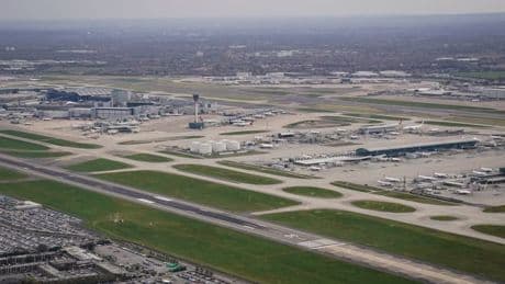 Une fuite non réparée depuis 2018 "probablement" à l'origine de l'incendie qui a provoqué la fermeture de l'aéroport de Londres en mars