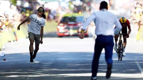 Tour de France: un militant propalestinien interpellé après son intrusion sur la ligne d’arrivée à Toulouse