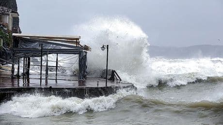 Meteoroloji'den iç ve batı kesimler için fırtına uyarısı