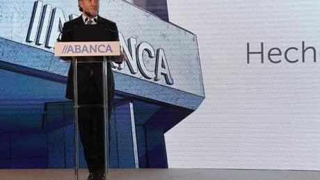Abanca y Unicaja niegan su interés en una fusión con el Sabadell