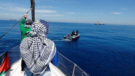 Özgürlük Filosu, Gazze yolunda: İsrail harekete geçeceğini duyurdu