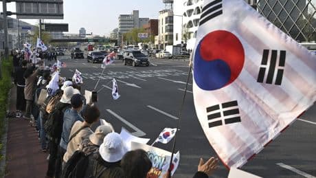 After ruling party primary, unified conservative bid for Korean presidency is signaled