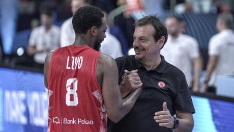 Ergin Ataman: Bu çocuklar madalyayı hak ediyor