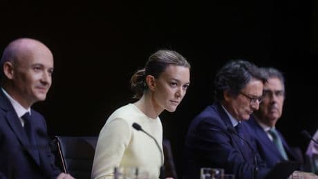 Inditex crea un consejo asesor en geopolítica y entra en la 'start up' de IA Theker
