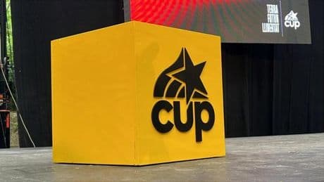 La CUP cambia de logotipo para exteriorizar su refundación