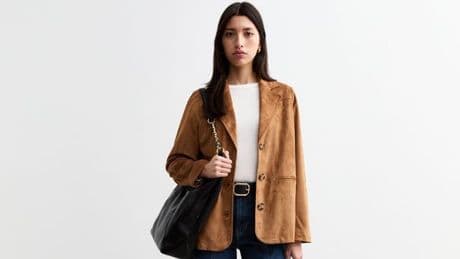 Suede jacket that ‘goes with so many outfits’ is perfect for transitional autumn outfits