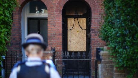 UK officials ‘probe Russian links to arson attacks on Keir Starmer’