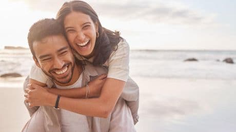 I’m A Psychologist Who Studies Couples — These 3 Habits Separate Strong Relationships From The Rest