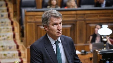 Feijóo suaviza el vacío hacia Montoro y dice que en el 2008 “dejó el despacho y no volvió”