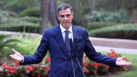 LaLiga denuncia cánticos contra Pedro Sánchez en dos partidos de Primera