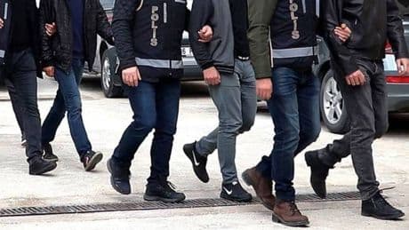 FETÖ soruşturması: 4 ilde eş zamanlı operasyon sürüyor