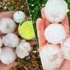 KIJK. Hagelbollen zo groot als “walnoten” vallen tijdens onweersbuien uit de lucht in Nederlands Limburg