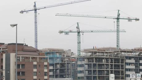 El impuesto &#039;extra&#039; a la compra de vivienda por extranjeros que propone el PSOE no afectará a las casas nuevas
