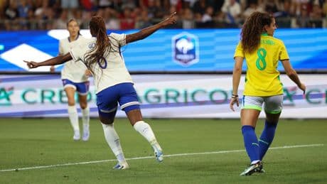 Foot (F) : les Bleues renversent le Brésil en amical avant l’Euro féminin