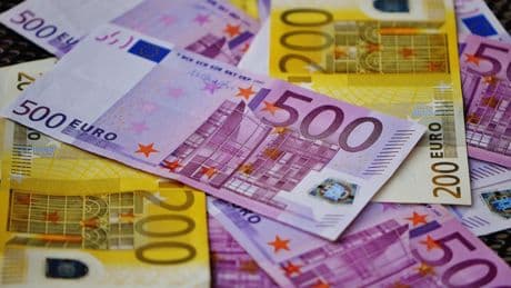 Detaylar belli oldu... Türkiye'ye geri dönenlere 4 bin euro maaş!