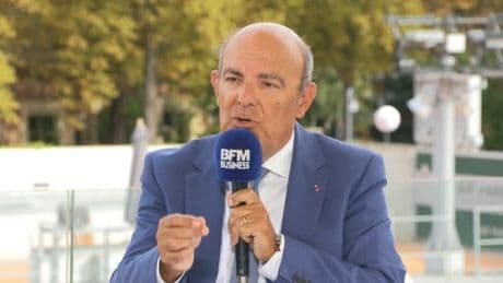 "Il faut que les meilleurs dirigent": le patron de Dassault Aviation répond à l'Allemagne qui se plaint des industriels français dans le projet Scaf