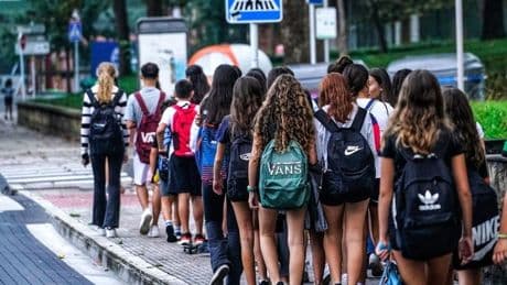 Euskadi registra la cifra de nacimientos más baja desde 1975