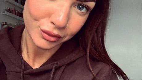 Prison officer smuggled Calpol syringe into jail to artificially inseminate herself with ‘dangerous’ lag’s sperm