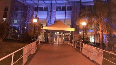 Bimba di 6 anni si sente male mentre cena, poi muore in ospedale mentre è in osservazione: tragedia a Marcianise