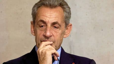 « Il est complètement perdu » : au RN, on jubile du rapprochement avec Sarkozy