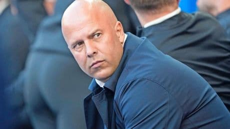 Arne Slot kwakkelt met kampioen Liverpool richting einde