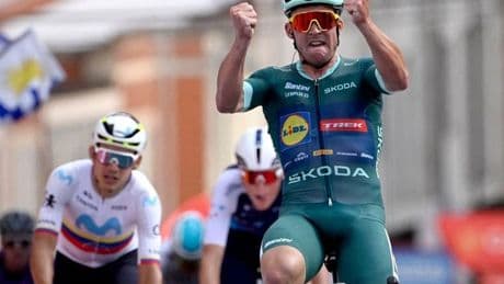 Mads Pedersen y una victoria contra todos los elementos