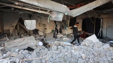 Gaza: un raid israélien endommage sévèrement l'un des rares hôpitaux en fonction