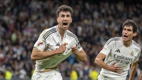 El gol de 'San Jacobo' en el último suspiro que aplaza el alirón del Barça