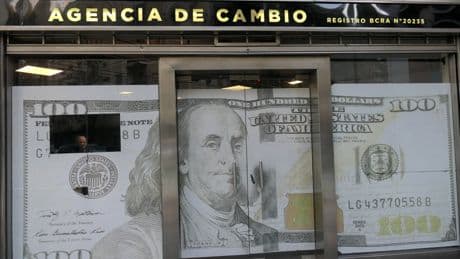 La debilidad del dólar golpea los resultados de Ferrovial, ACS, Iberdrola y la banca