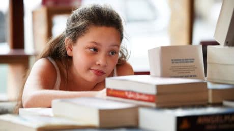 Muttersprache: Mehrsprachig aufwachsen: Ein Nachteil für Kinder? Das sagt ein Linguist