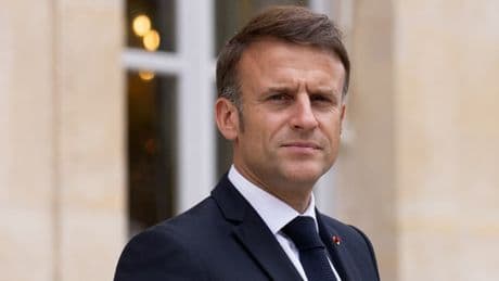 Meurtre dans une mosquée du Gard: Macron dénonce "le racisme" et rappelle que "la liberté de culte est intangible"