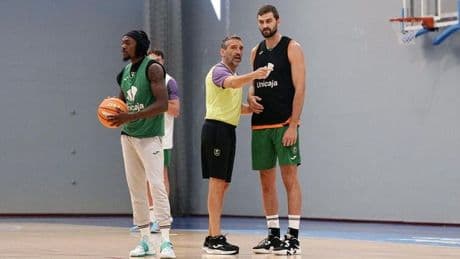 Chris Duarte aterriza en Málaga y el Unicaja 2025/2026 ya se entrena con balón